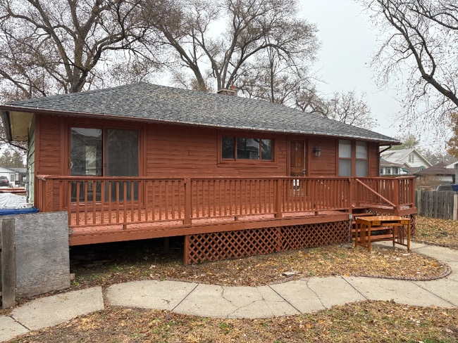 Building Photo - 134 Carter Lake Club