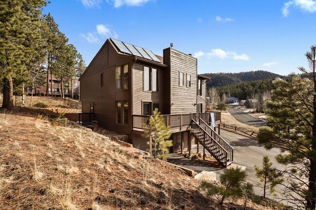 Building Photo - Beautiful Unit on Greenway for rent!