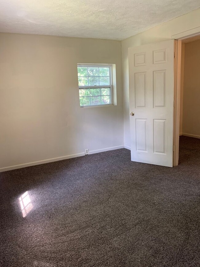 Building Photo - 822 Foote St