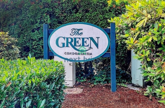 Building Photo - 2 Bed and 1.5 Bath Stunning Townhome is Available for Rent!