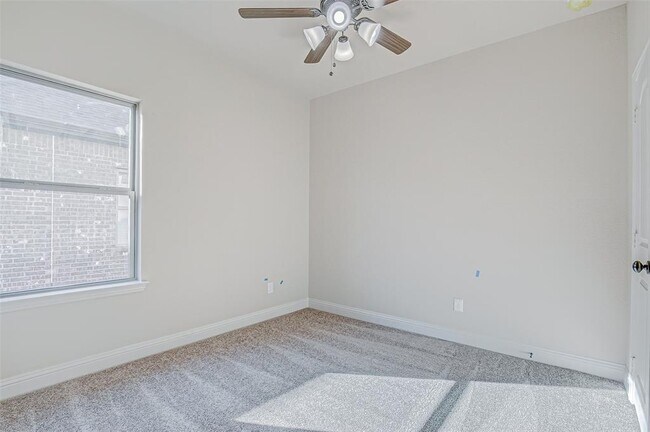 Building Photo - 7819 Cypress Dr