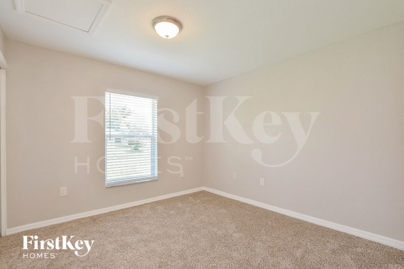 Building Photo - 719 Wombat Way