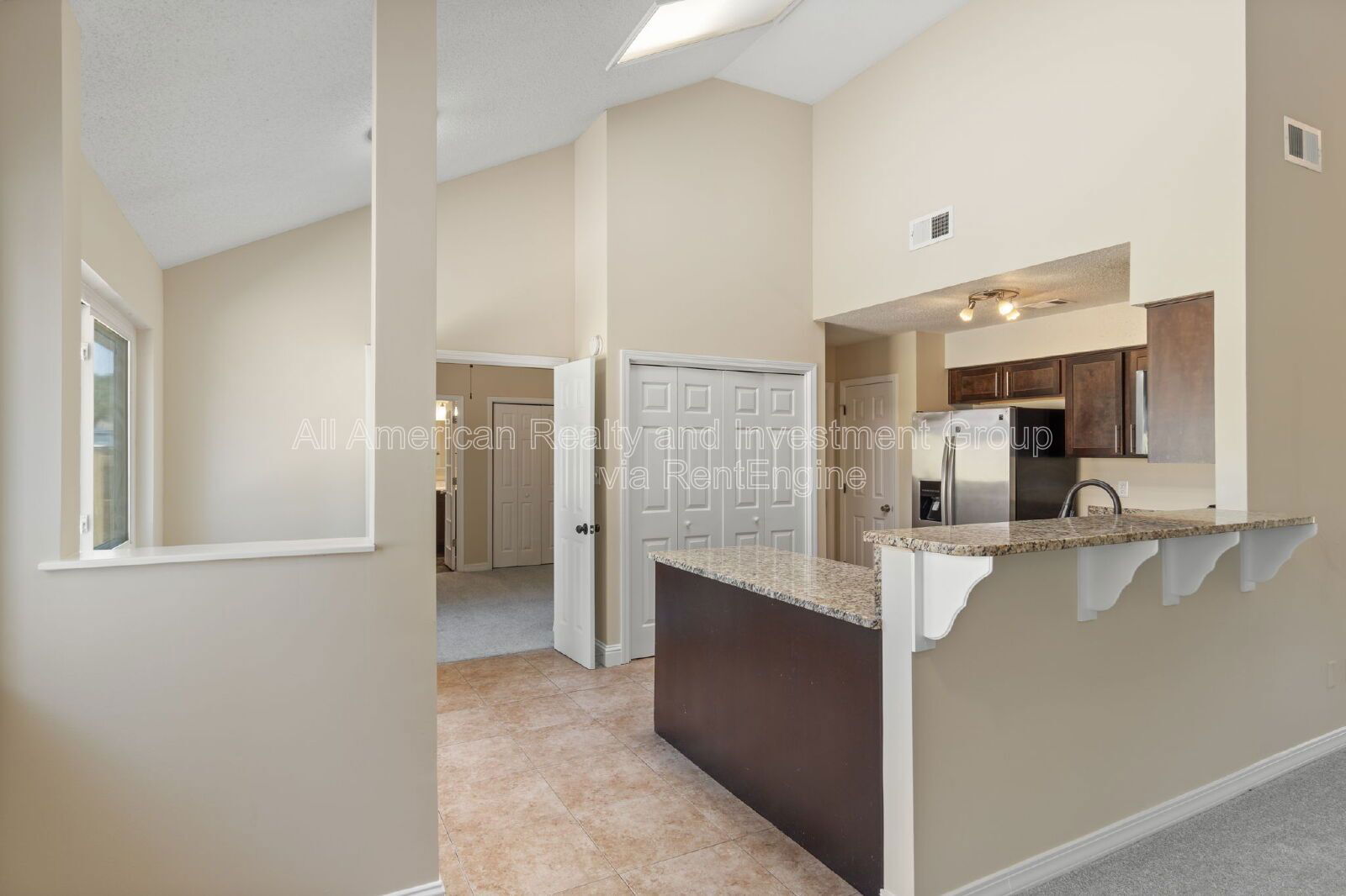 Building Photo - 549 Sibert Ave