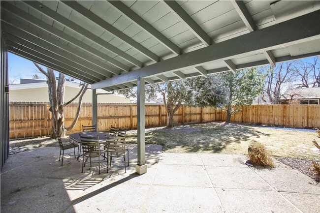 Building Photo - 808 Buckeye St