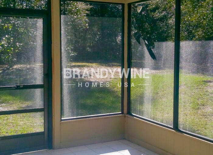 Building Photo - 5222 Aragon Ave