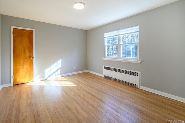 Building Photo - 57 Hemlock St