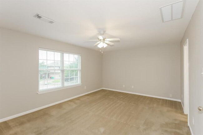 Building Photo - 4750 Chisholm Hollow Ct