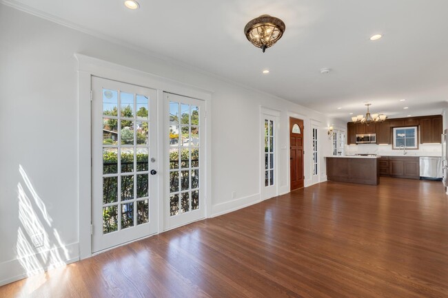 Dining room and Kitchen areas - 2440 W Sunset Blvd