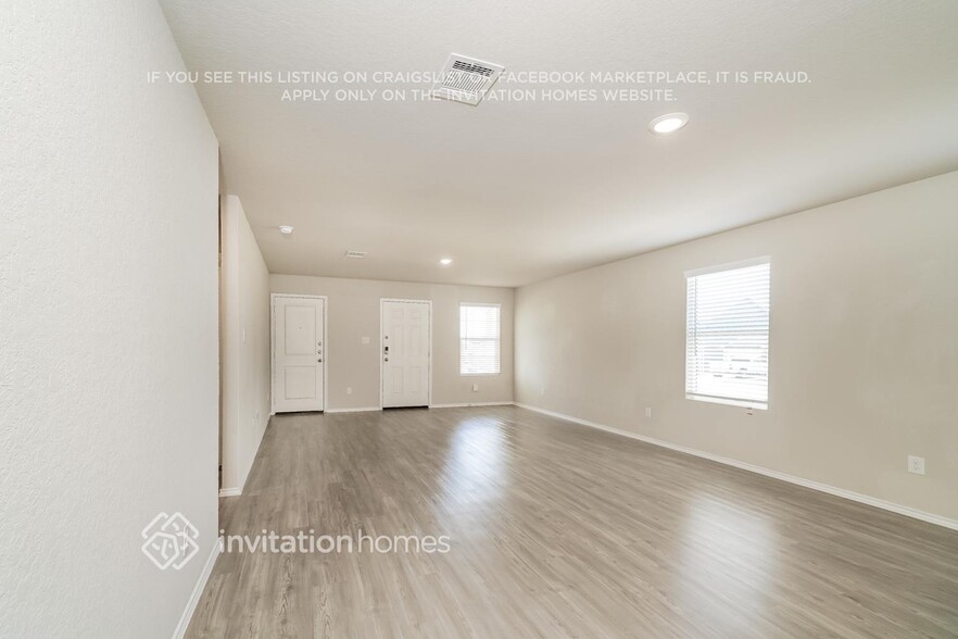 Building Photo - 170 Pasadena Pl