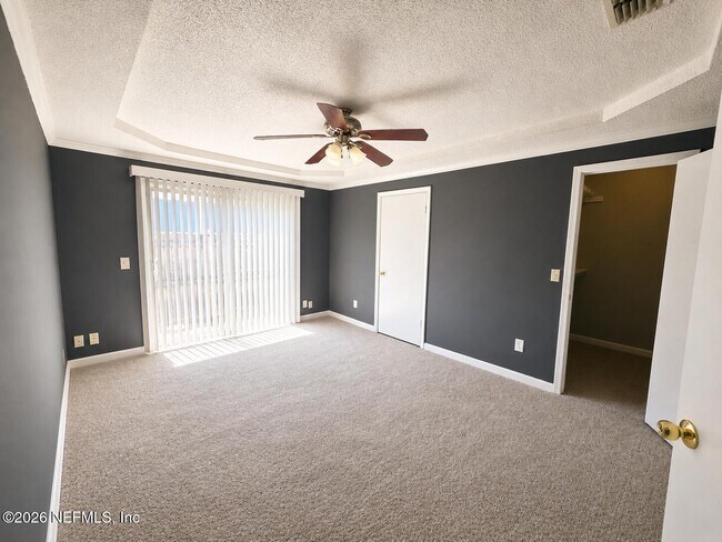 Building Photo - 1281 Independence Dr