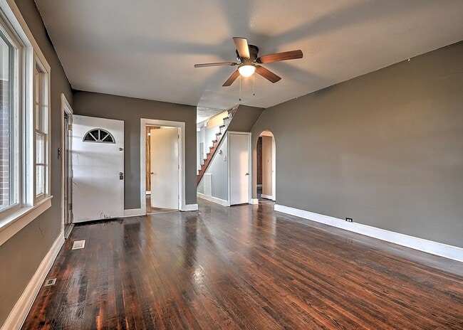Building Photo - 6456 Blue Springs Pkwy