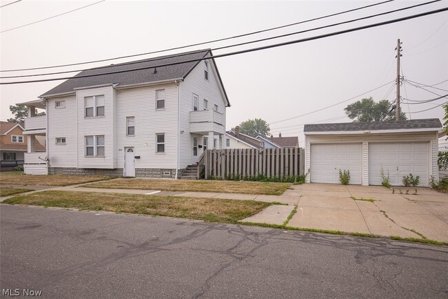 Building Photo - 4953 E 106th St