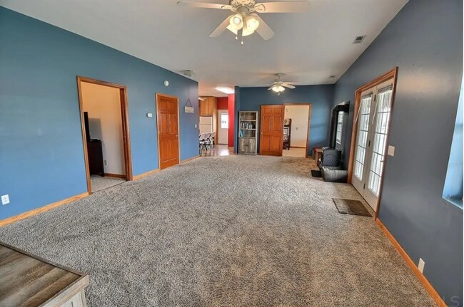 Building Photo - Three Bedroom Single Family Home in Flora ...
