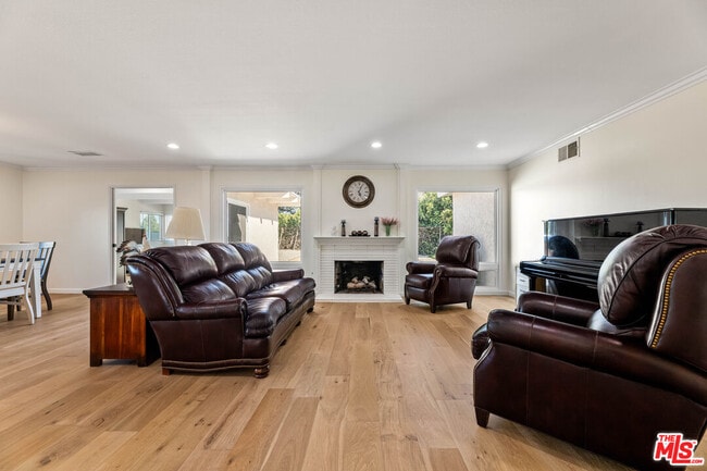 Building Photo - 6111 Monero Dr