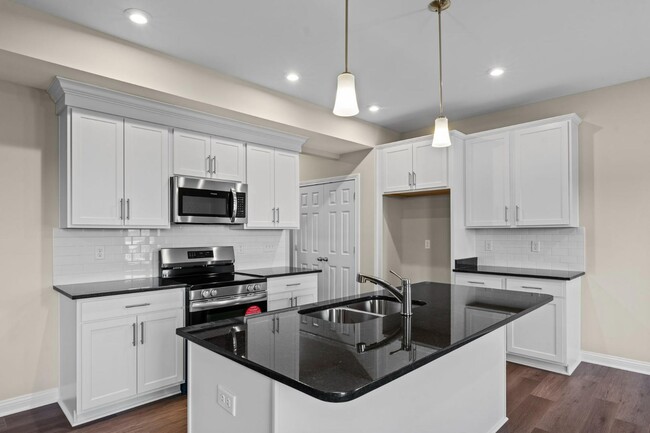 Building Photo - 824 Copley Pointe Dr