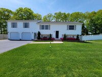 Building Photo - West Warwick/East Greenwich Line Single Fa...