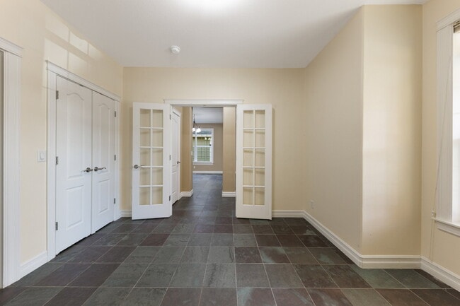 Building Photo - Beautiful Home in 55+ Community!