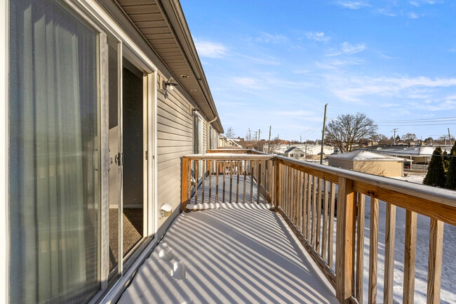 Building Photo - 13165 Turnberry