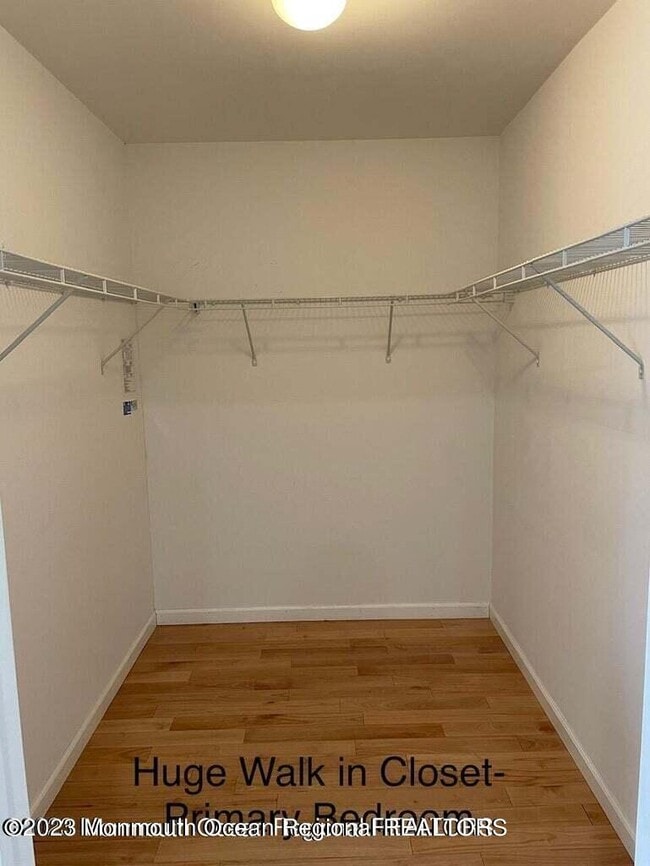 Building Photo - 108 Poplar Ave