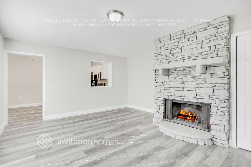 Building Photo - 3003 Orion Dr