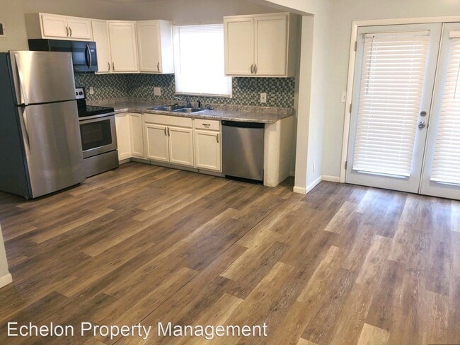 Building Photo - 3 br, 2 bath House - 919 Walnut St.