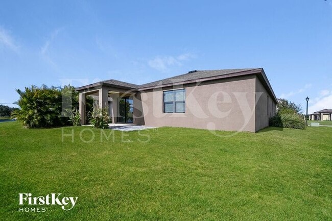 Building Photo - 10431 55th Ct E