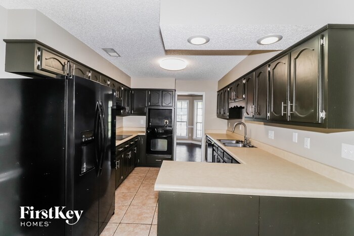 Building Photo - 7723 Ivy Mist Cove W
