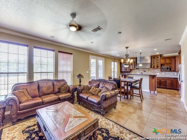 Building Photo - 109 Clear Water