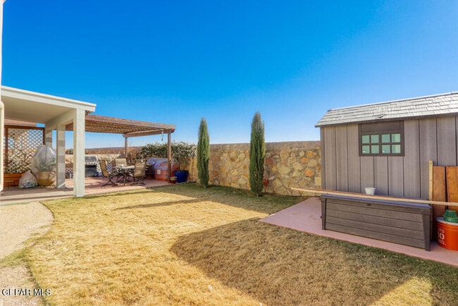 Building Photo - 13102 Cozy Cove Ave