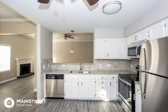 Building Photo - 1726 Gordon Walters Dr