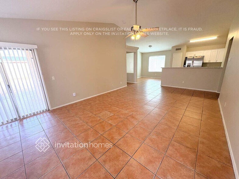 Building Photo - 8930 W Avalon Dr