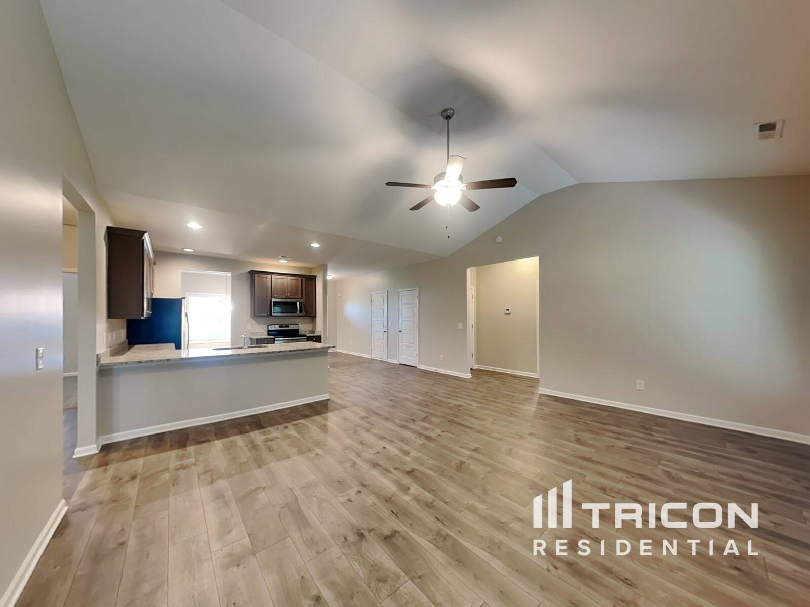 Building Photo - 829 Ellyson Dr