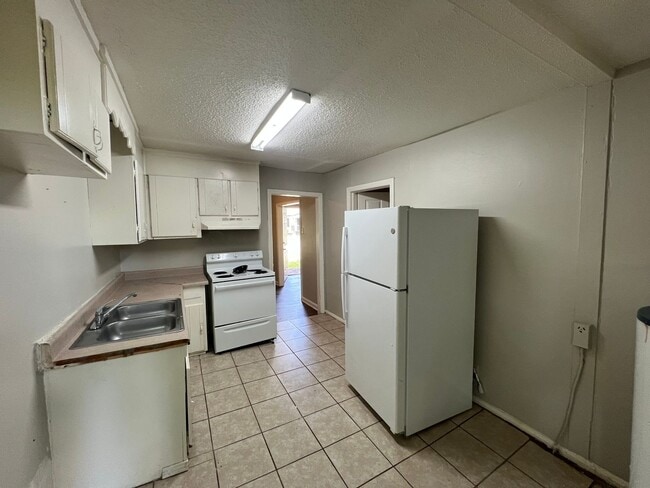Building Photo - 2635 20th St