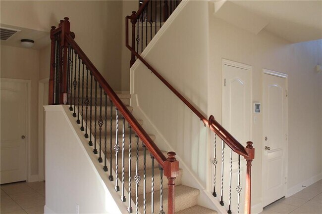 Building Photo - 2513 Rusk Ct