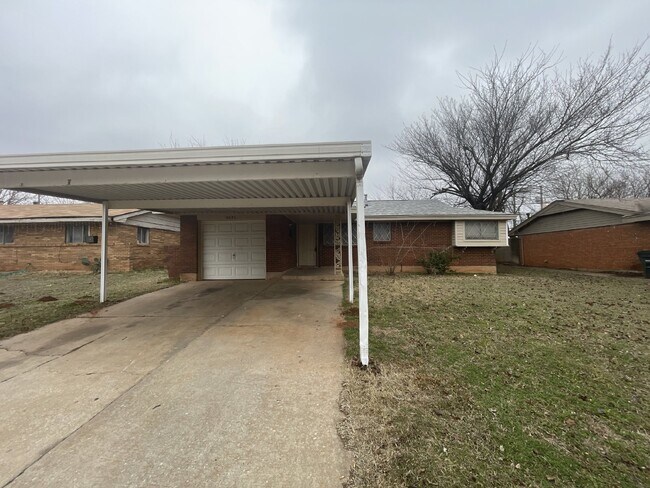 Building Photo - Charming 3-Bed, 1.5-Bath Home in Del City – Spacious Backyard & Garage!