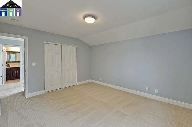 Building Photo - 845 Glenhill Dr