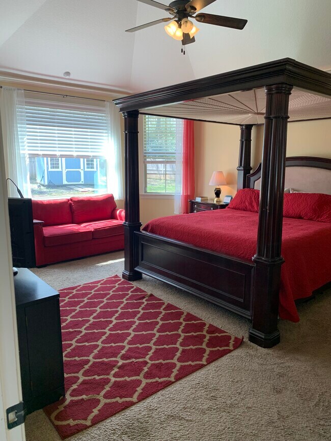 Building Photo - 105 Stonegate Trail