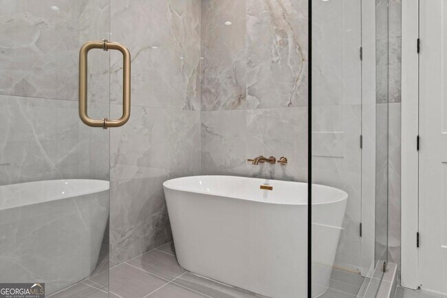 Building Photo - 1721 Osprey Poynte