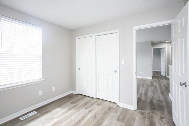 Building Photo - 3329 Gainesville Ct