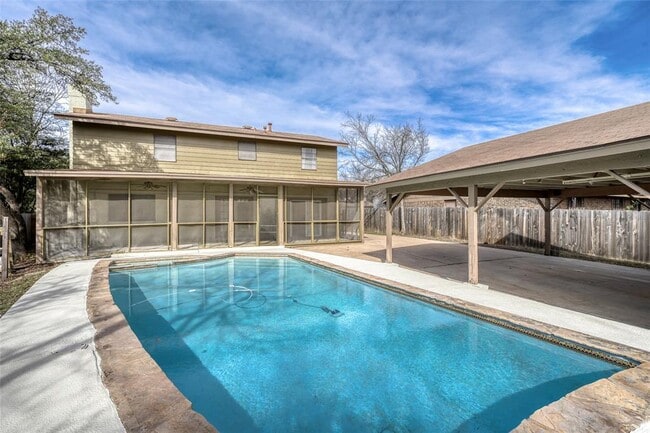 Building Photo - 6601 Skycrest Dr