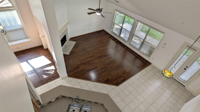 Building Photo - 16522 Pinon Vista Dr