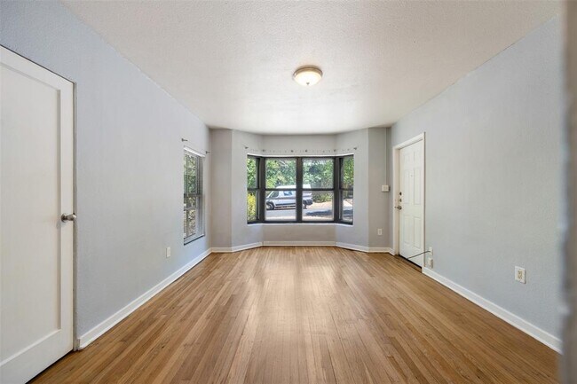 Building Photo - 1401 Kirkwood Rd