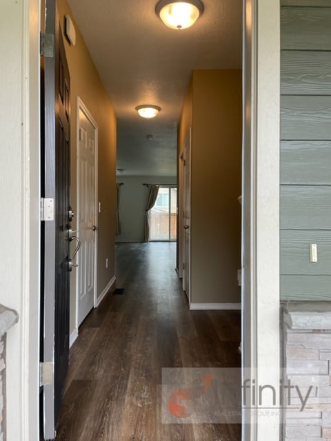 Building Photo - 21847 SW Vintner Ln