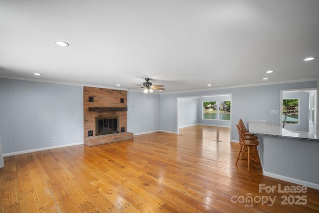 Building Photo - 173 Riverwood Rd