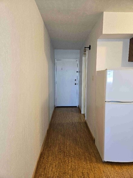 Building Photo - 925 1st Ave N