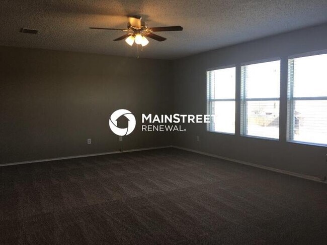 Building Photo - 3563 Saguaro Dr