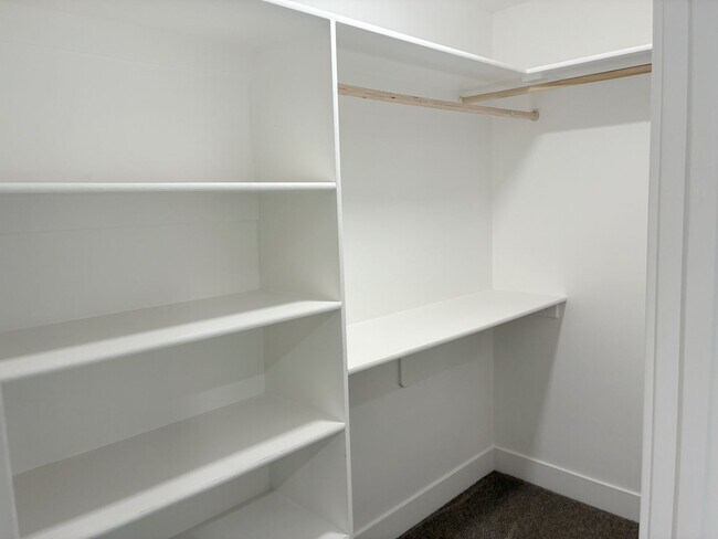 Building Photo - Beautiful new 3-bedroom, 2.5-bathroom townhome