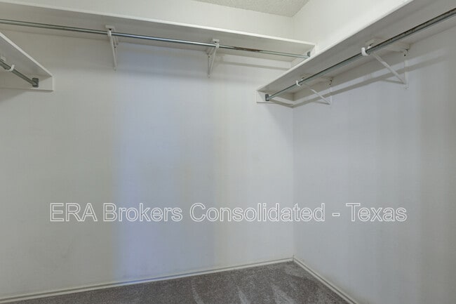 Building Photo - 7427 Northallerton