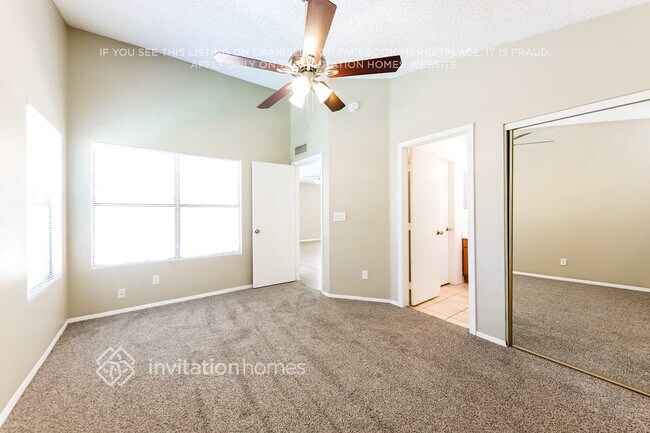 Building Photo - 11841 N 76th Ln