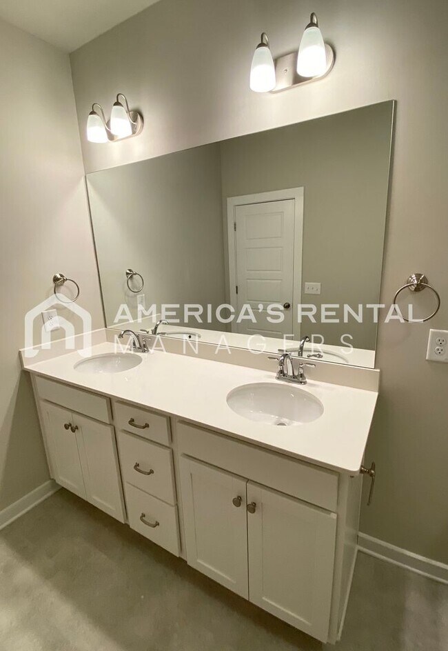 Building Photo - Home for Rent in Jasper, AL! Available to View Now!!!